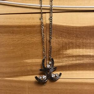 Horseshoe necklace